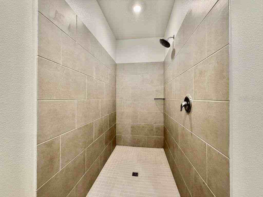 5111 Natalia Dr - Photo 6 of 19