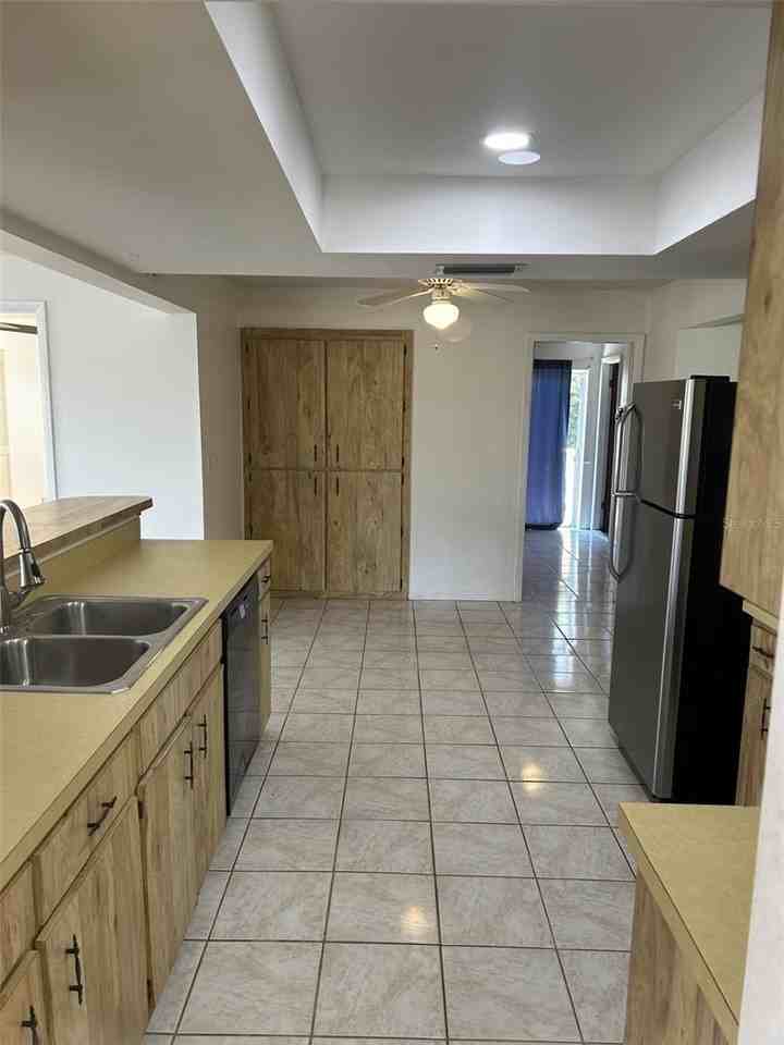 8873 Tami St - Photo 7 of 26