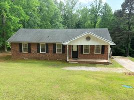 featured image of 10 Dogwood Ln