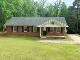 10 Dogwood Ln - Photo 1 of 1