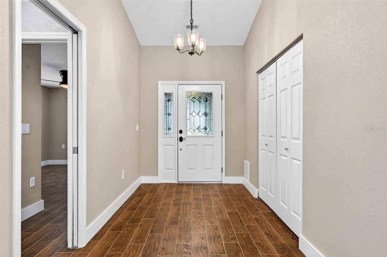 6535 Brentwood Dr - Photo 4 of 48