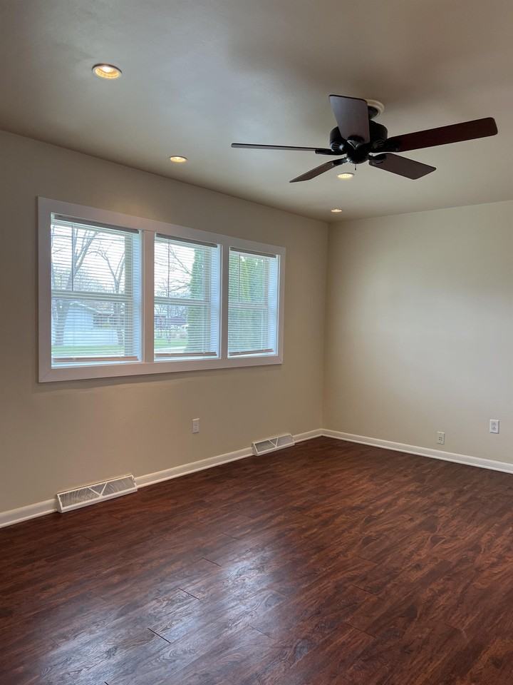 274 S Beck Rd #1 - Photo 3 of 14