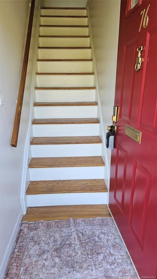 76 Manor Dr #76 - Photo 3 of 11