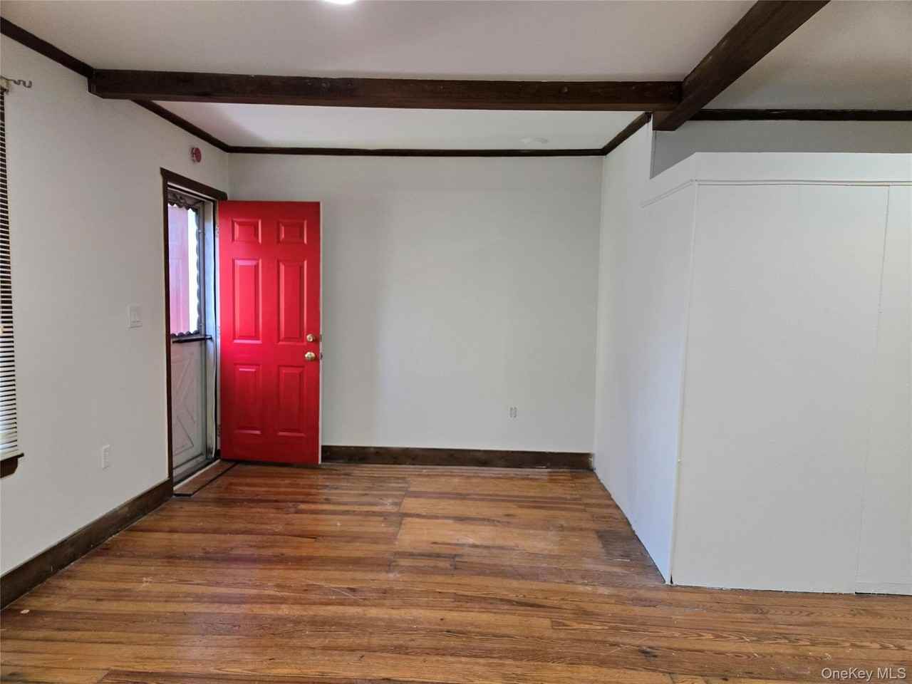 410 Main St Apt B - Photo 2 of 15