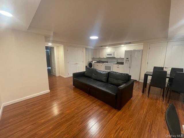 849 Oliver St #1stFL - Photo 5 of 11