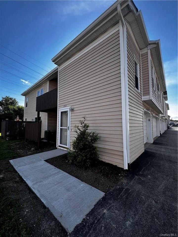 2312 Whispering Hls - Photo 3 of 26