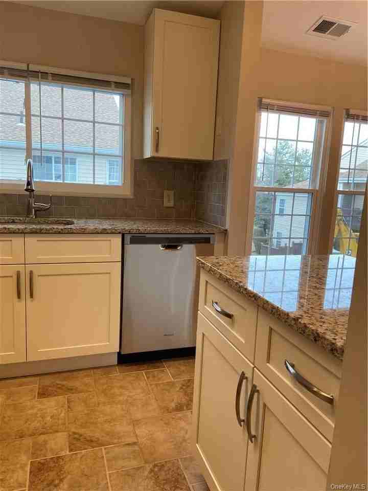 2312 Whispering Hls - Photo 6 of 26