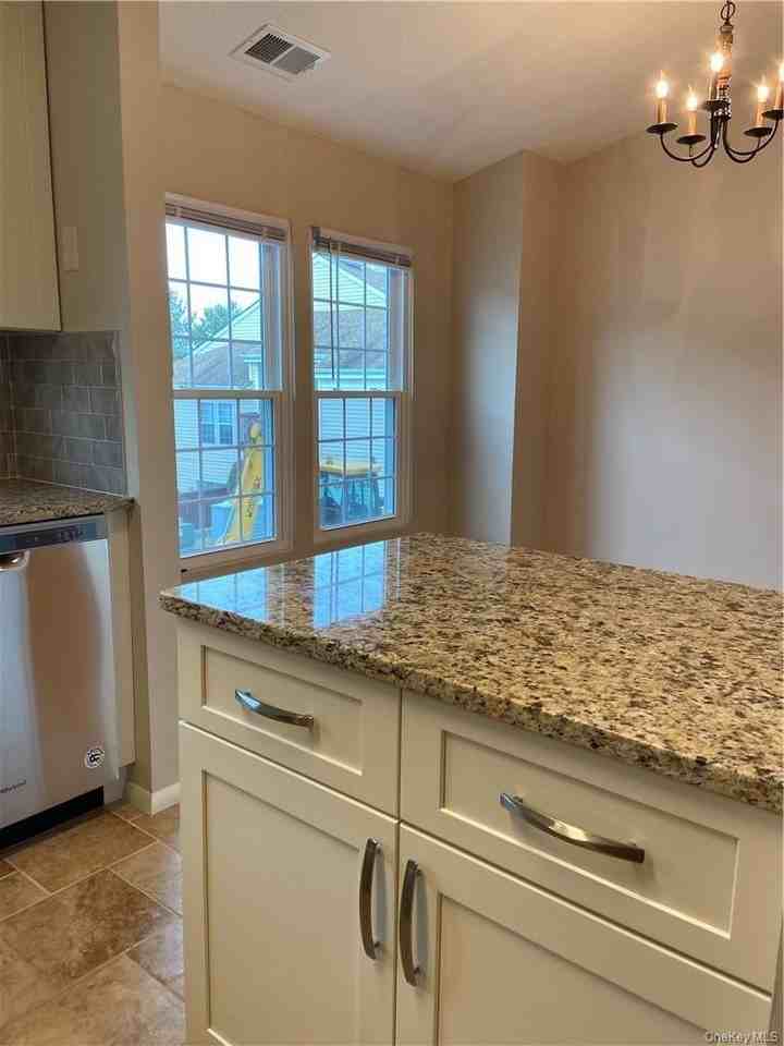 2312 Whispering Hls - Photo 7 of 26