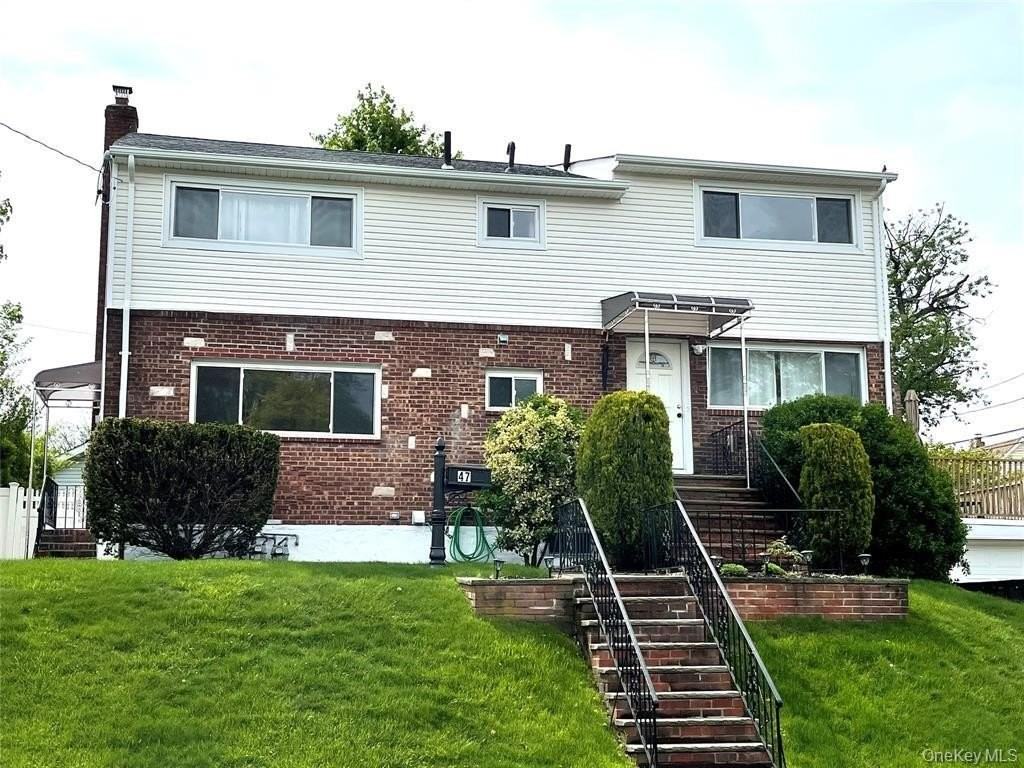 47 Kingston Ave - Photo 2 of 5