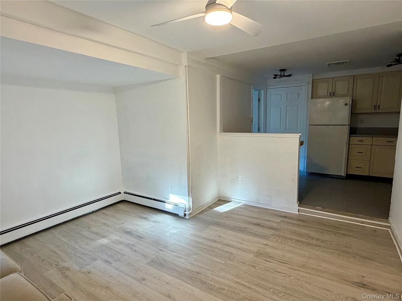 509 8th Ave - Photo 3 of 8