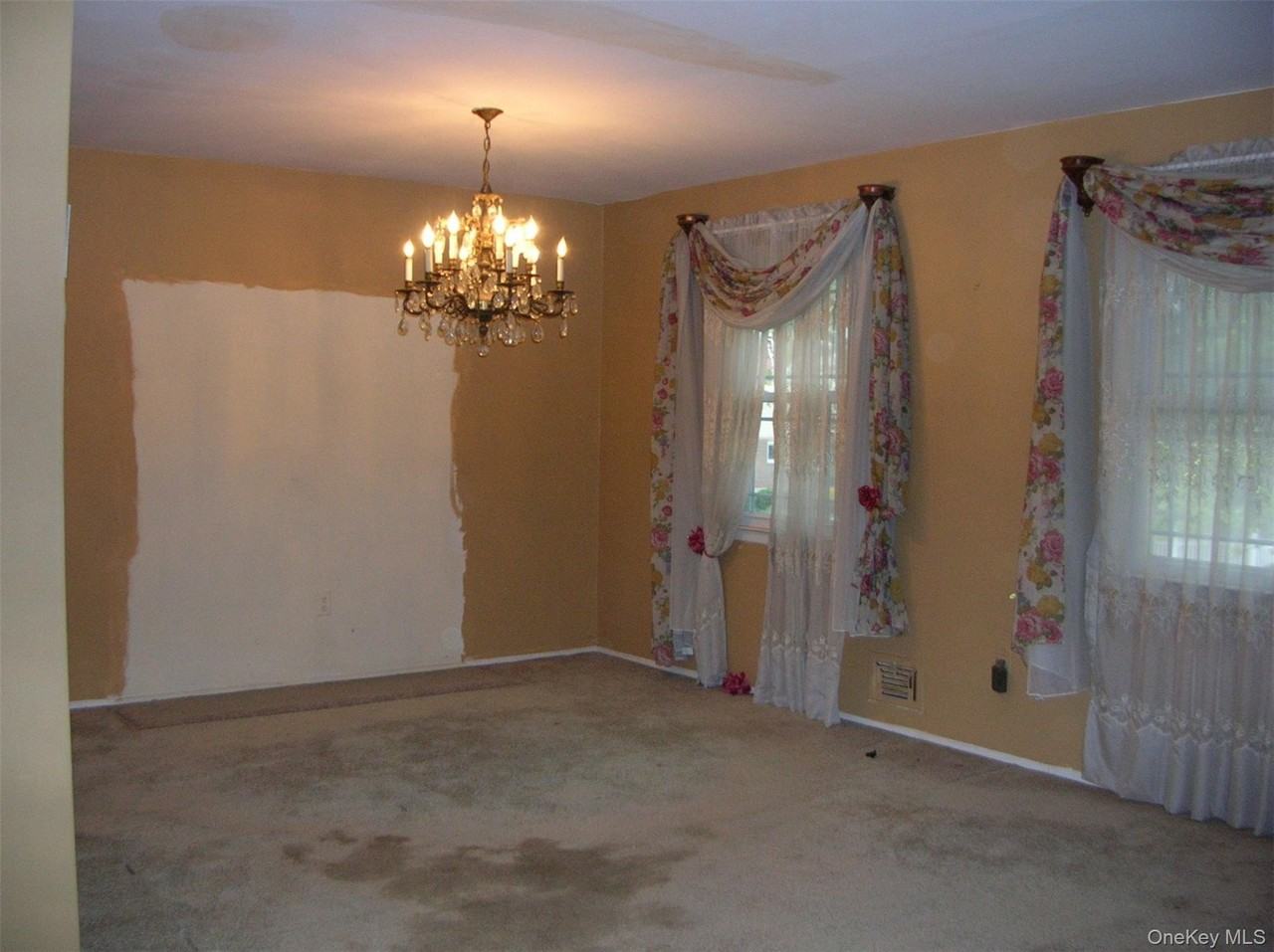 5704 Cloverdale Blvd - Photo 3 of 30