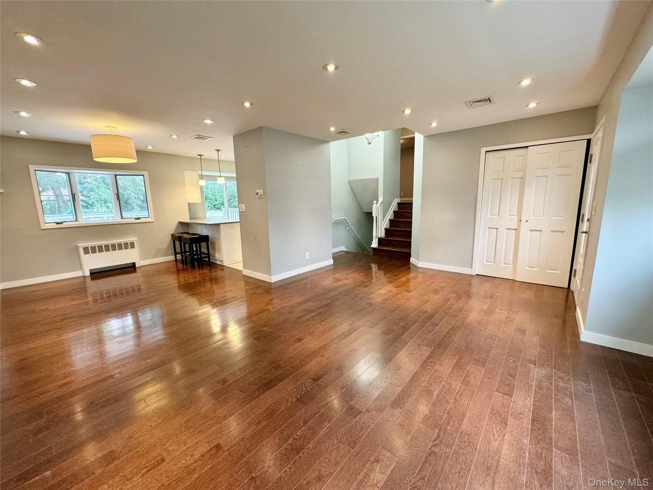 68 Jamaica Ave - Photo 6 of 19