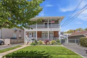featured image of 9 Raisig Ave