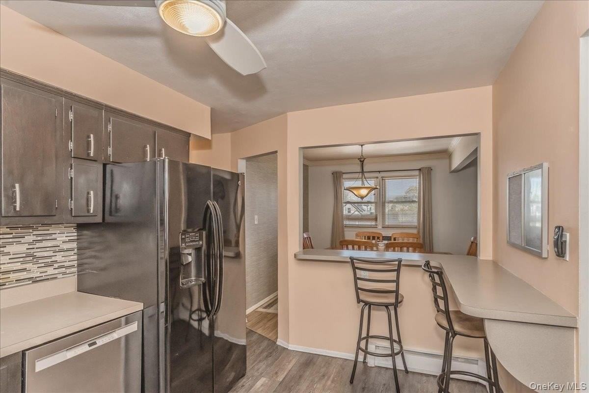 9 Raisig Ave - Photo 4 of 17