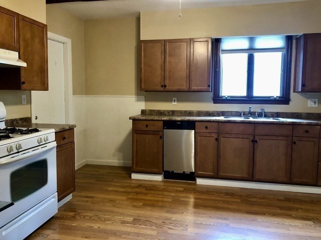 55 Brown St #2 - Photo 5 of 20