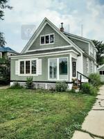 featured image of 935 N Main St