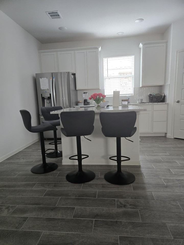 Sterling Oak Dr - Photo 3 of 5