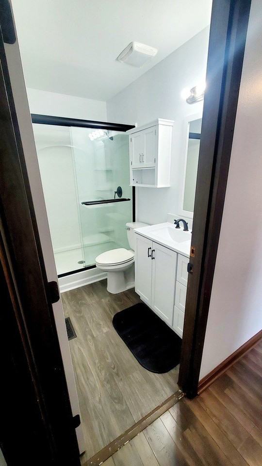 202 Highbury Dr - Photo 3 of 16