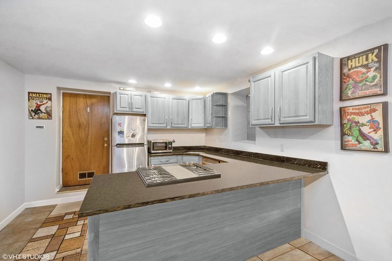 2305 N Oakley Ave #1 - Photo 5 of 9