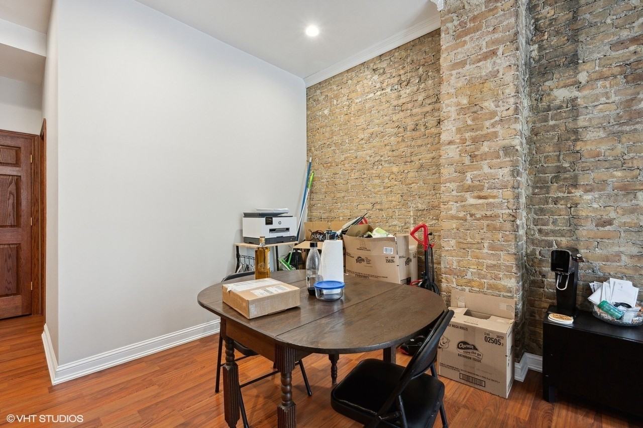 116 W Grand Ave #2 - Photo 5 of 11