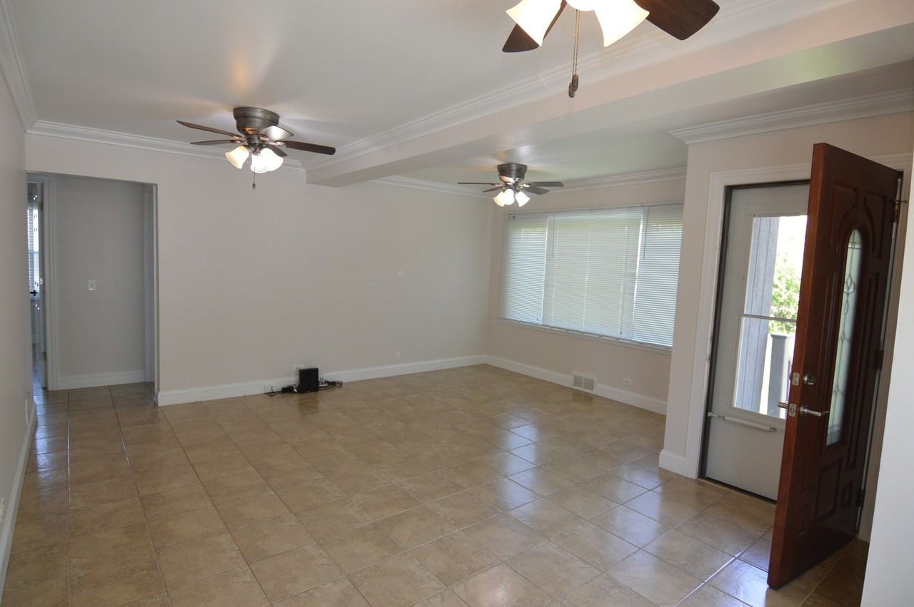 211 W State Rd - Photo 6 of 17