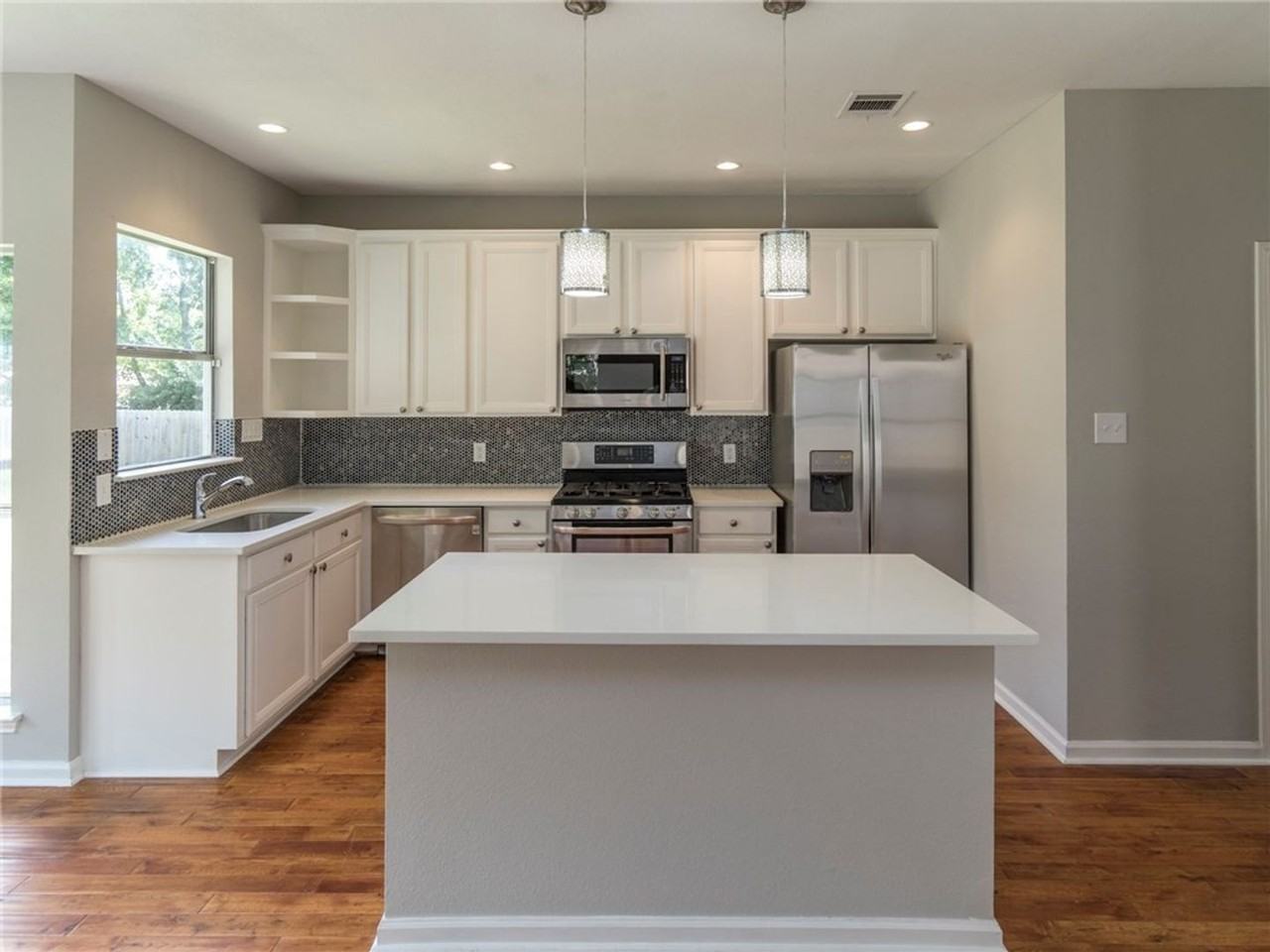 6506 Bramber Ln - Photo 3 of 26