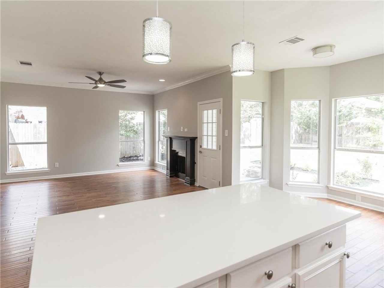 6506 Bramber Ln - Photo 5 of 26