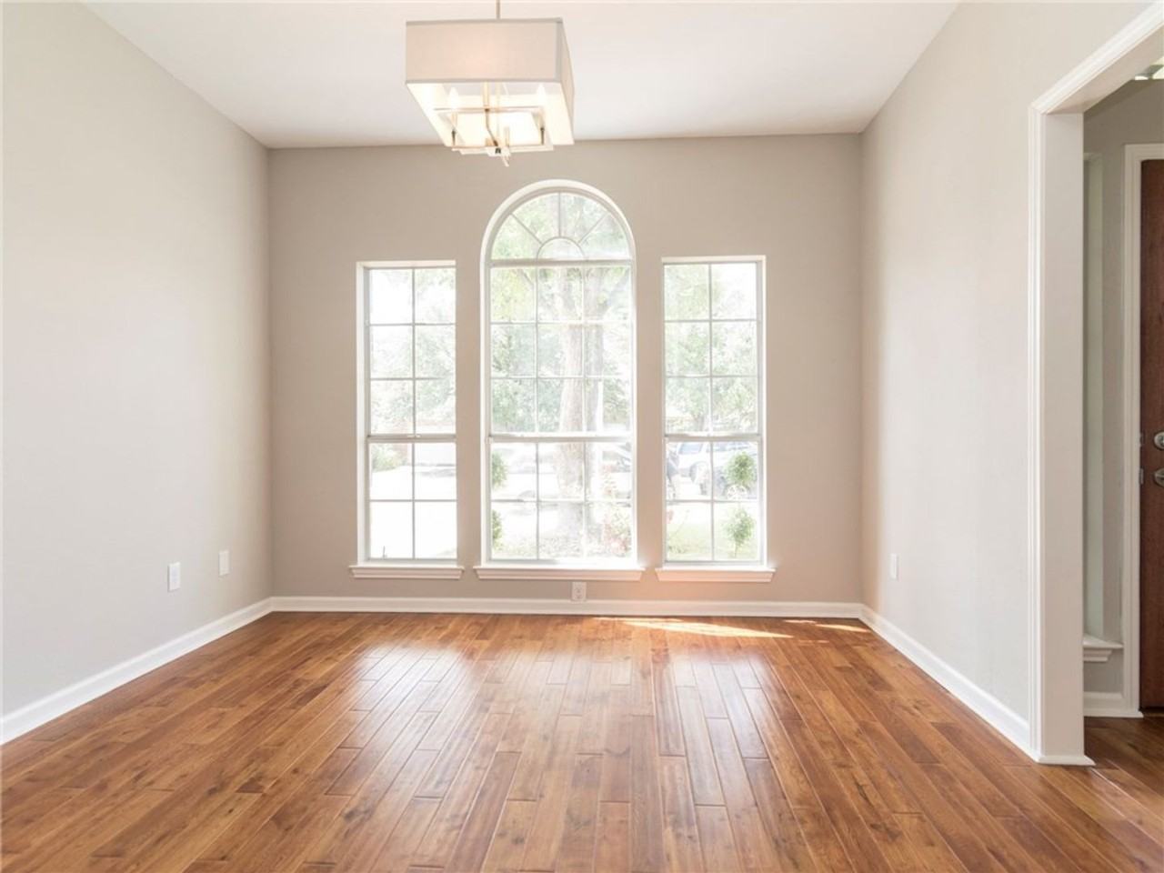 6506 Bramber Ln - Photo 7 of 26