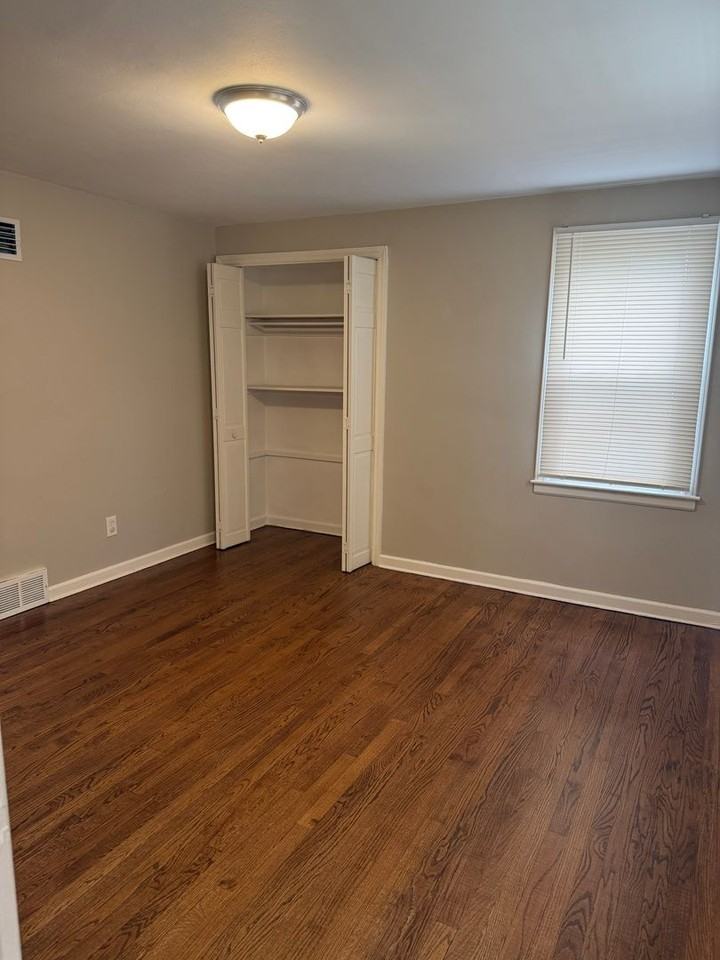 114 Ridgewood Dr - Photo 5 of 22