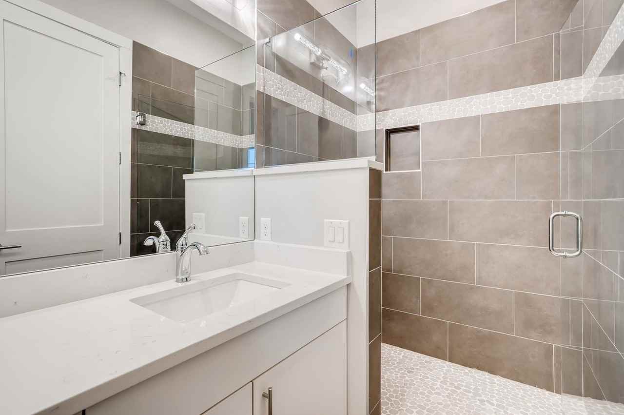 1250 N Quitman St #5 - Photo 6 of 16
