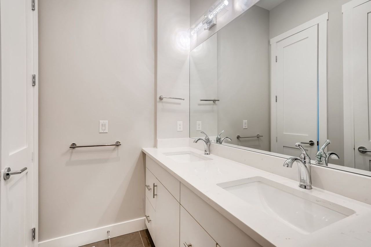 1250 N Quitman St #5 - Photo 7 of 16