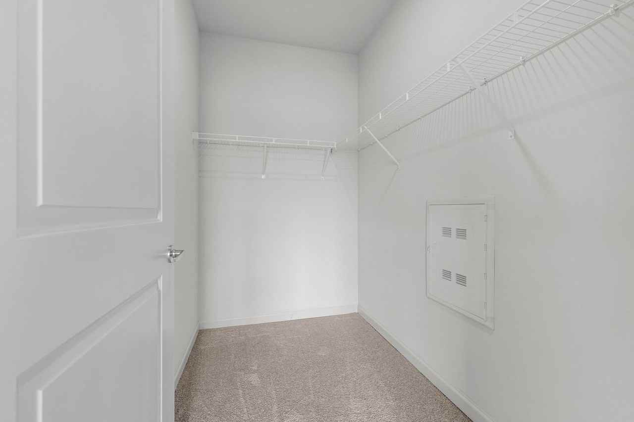 120 Grove Cir - Photo 5 of 25