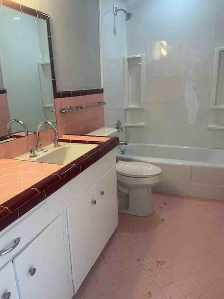 311 W Jewell Dr - Photo 6 of 17