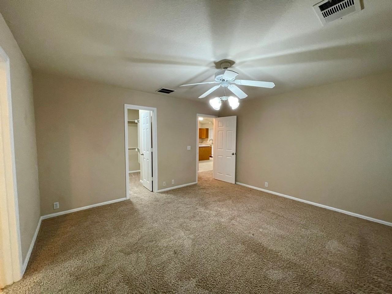 376 Spruce Dr - Photo 7 of 22