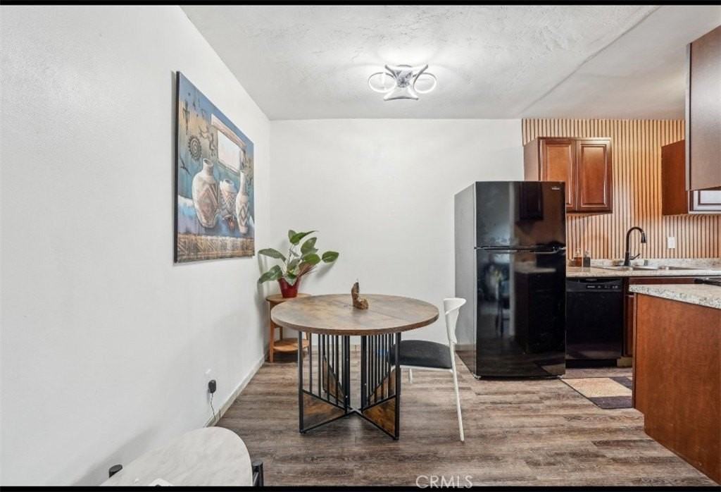 1629 Franklin St #4 - Photo 6 of 9