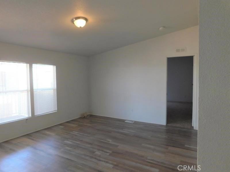 6833 Rea Ave - Photo 7 of 8