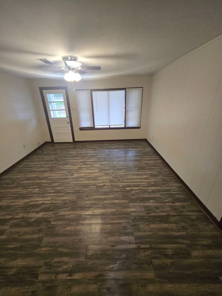 803 Erion St - Photo 2 of 6