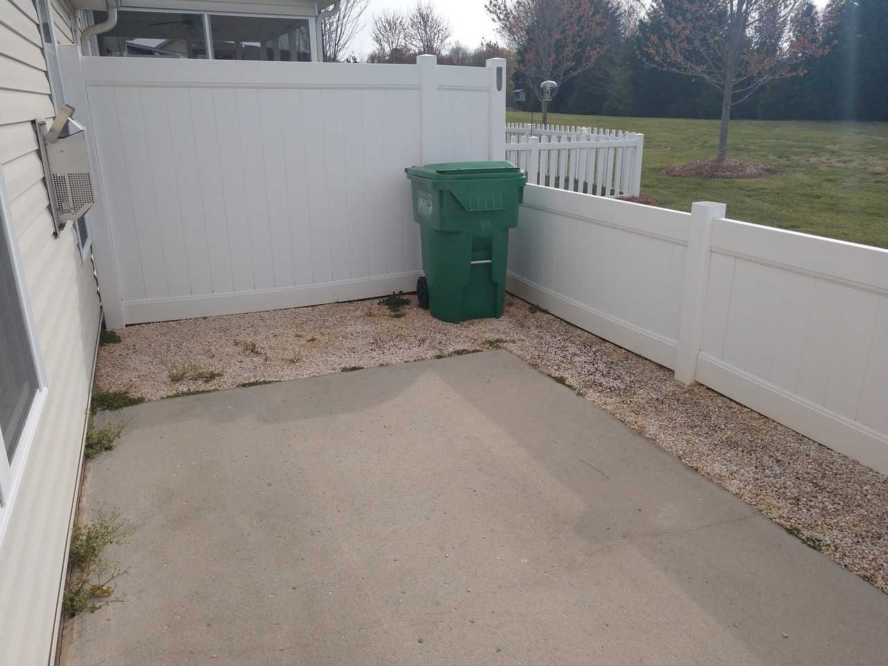 2152 Rosemont Dr - Photo 4 of 25