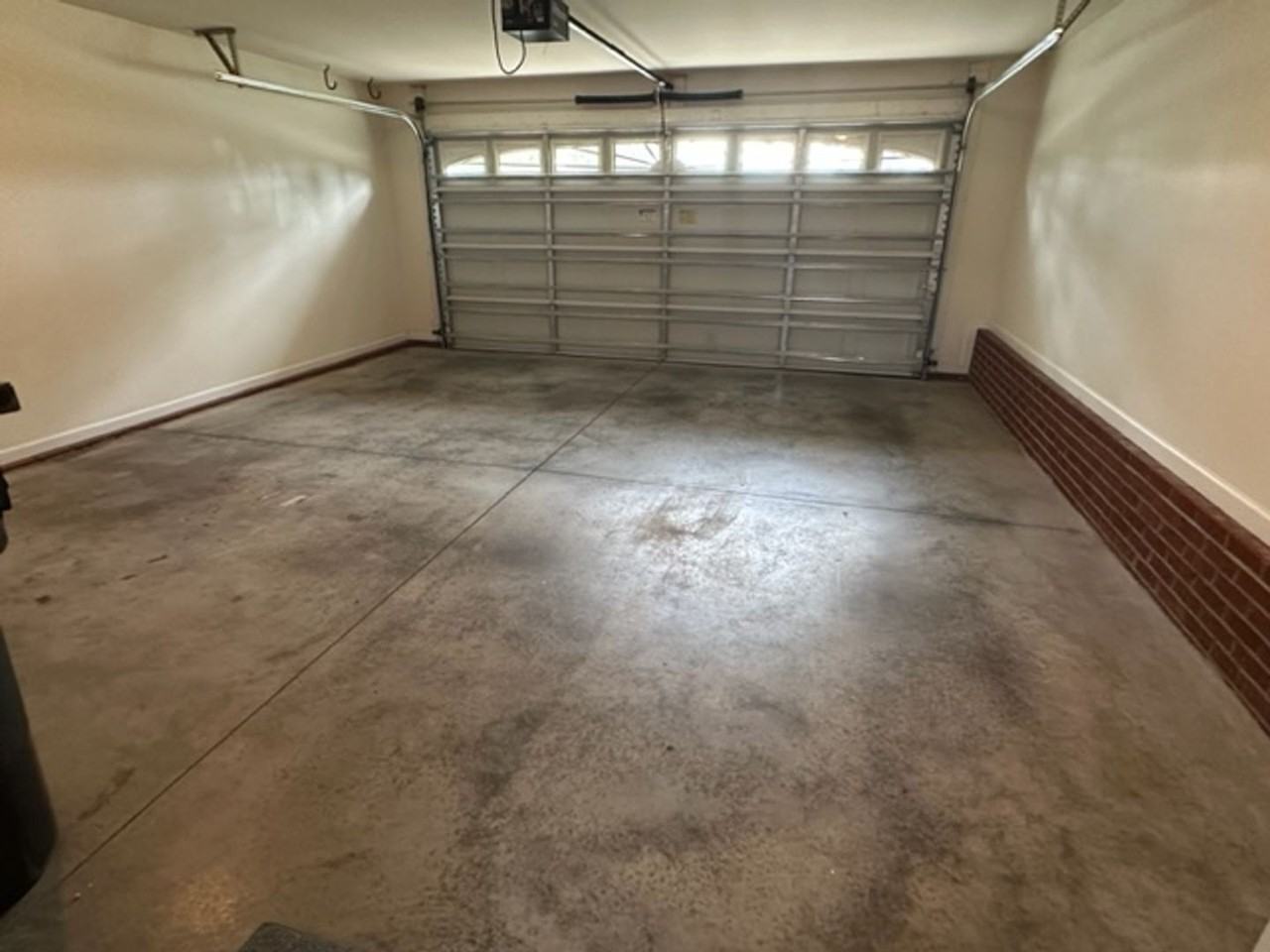 2152 Rosemont Dr - Photo 5 of 25