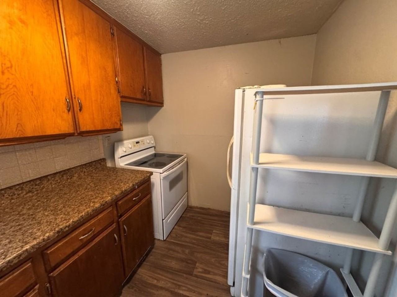 4207 N Divis Ave - Photo 4 of 7