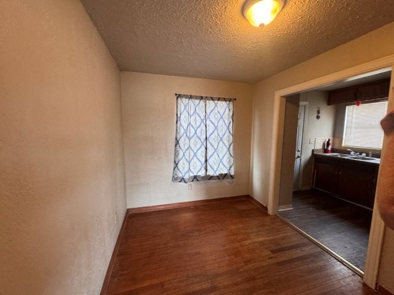 4207 N Divis Ave - Photo 5 of 7