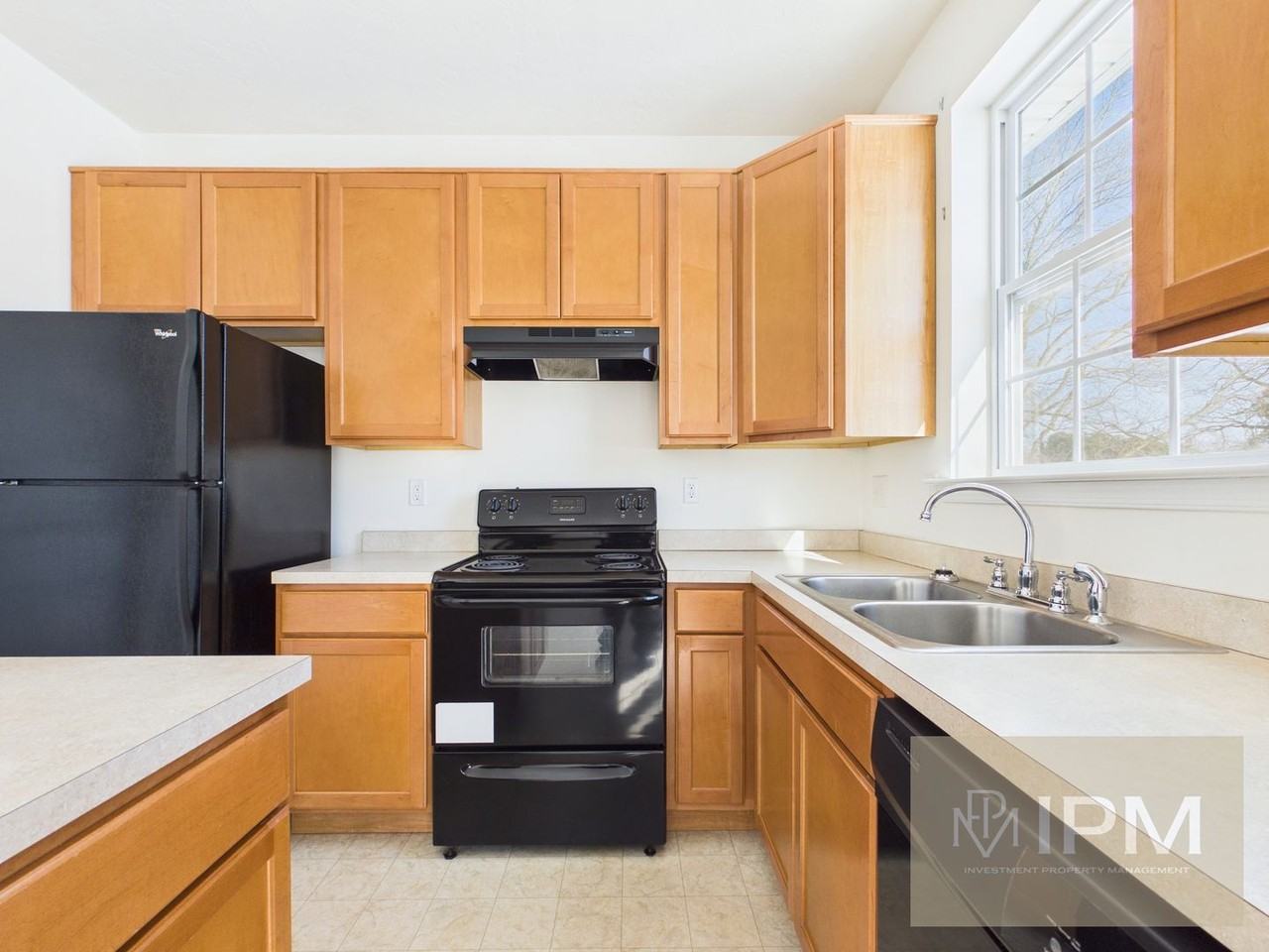 1212 Ledge Dr - Photo 5 of 22