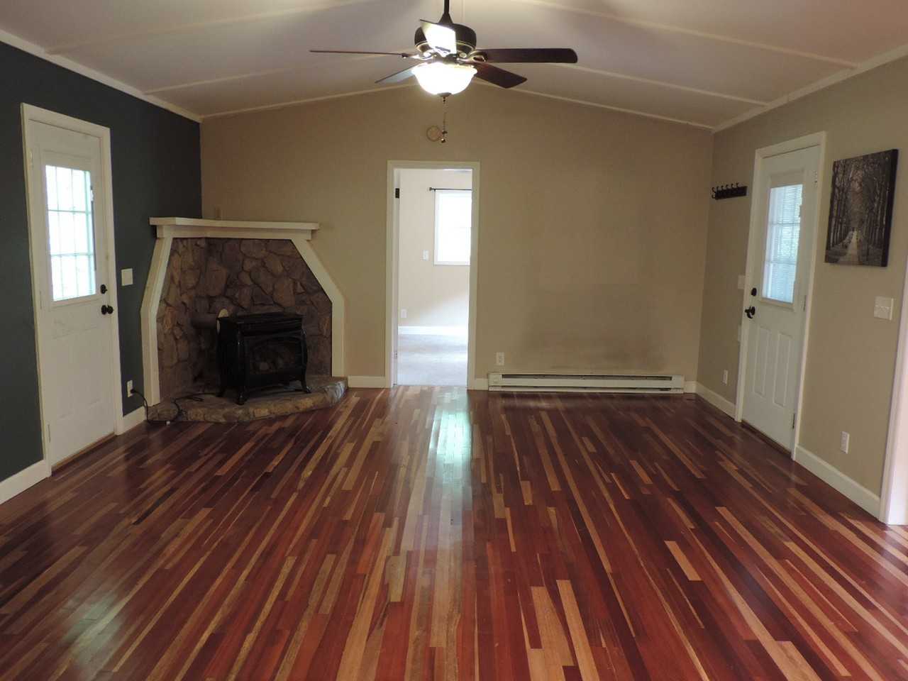 338 Walnut Ln - Photo 3 of 27