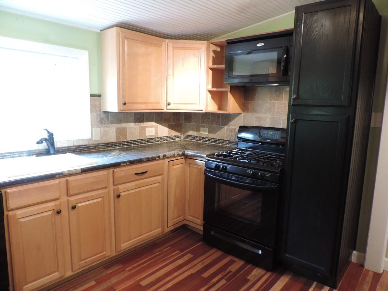 338 Walnut Ln - Photo 5 of 27