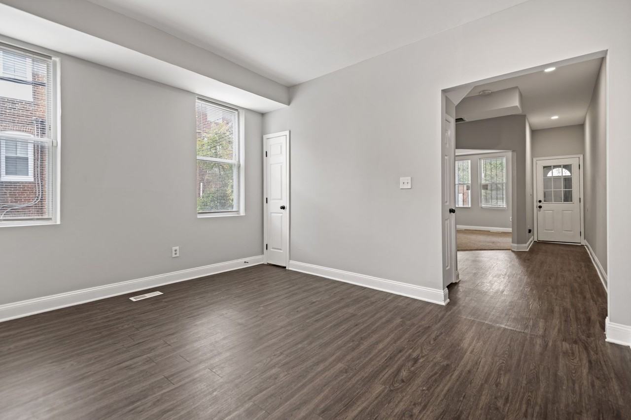 2201 Whittier Ave - Photo 7 of 30