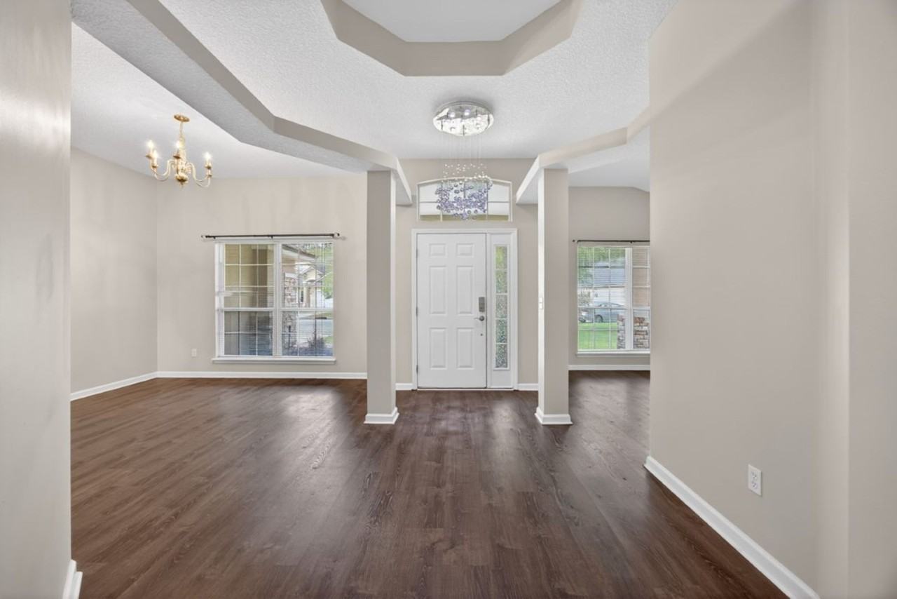648 W Johns Creek Pkwy - Photo 5 of 36