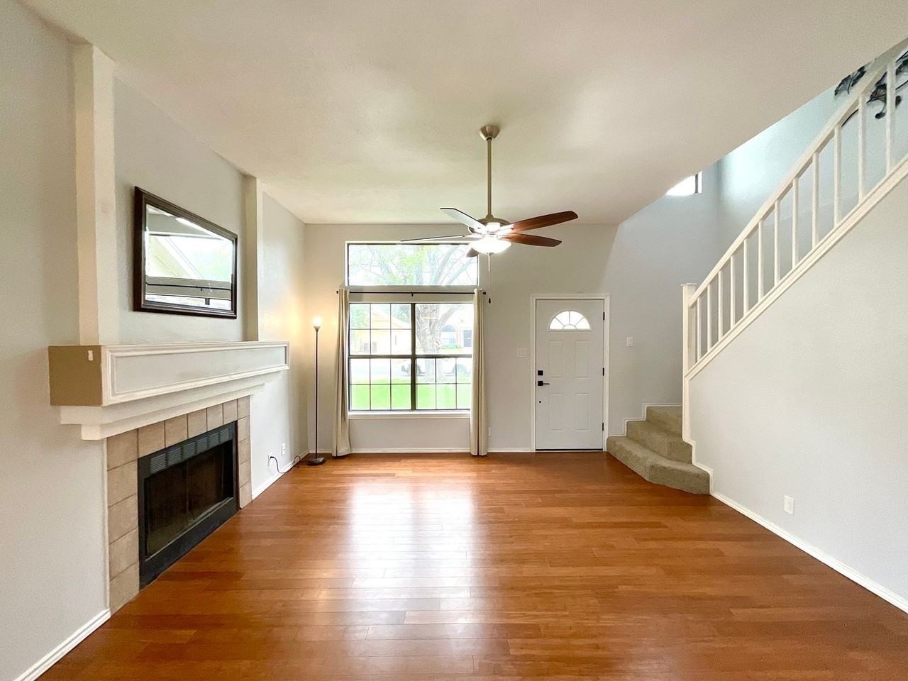 10215 Athens Fld - Photo 4 of 34
