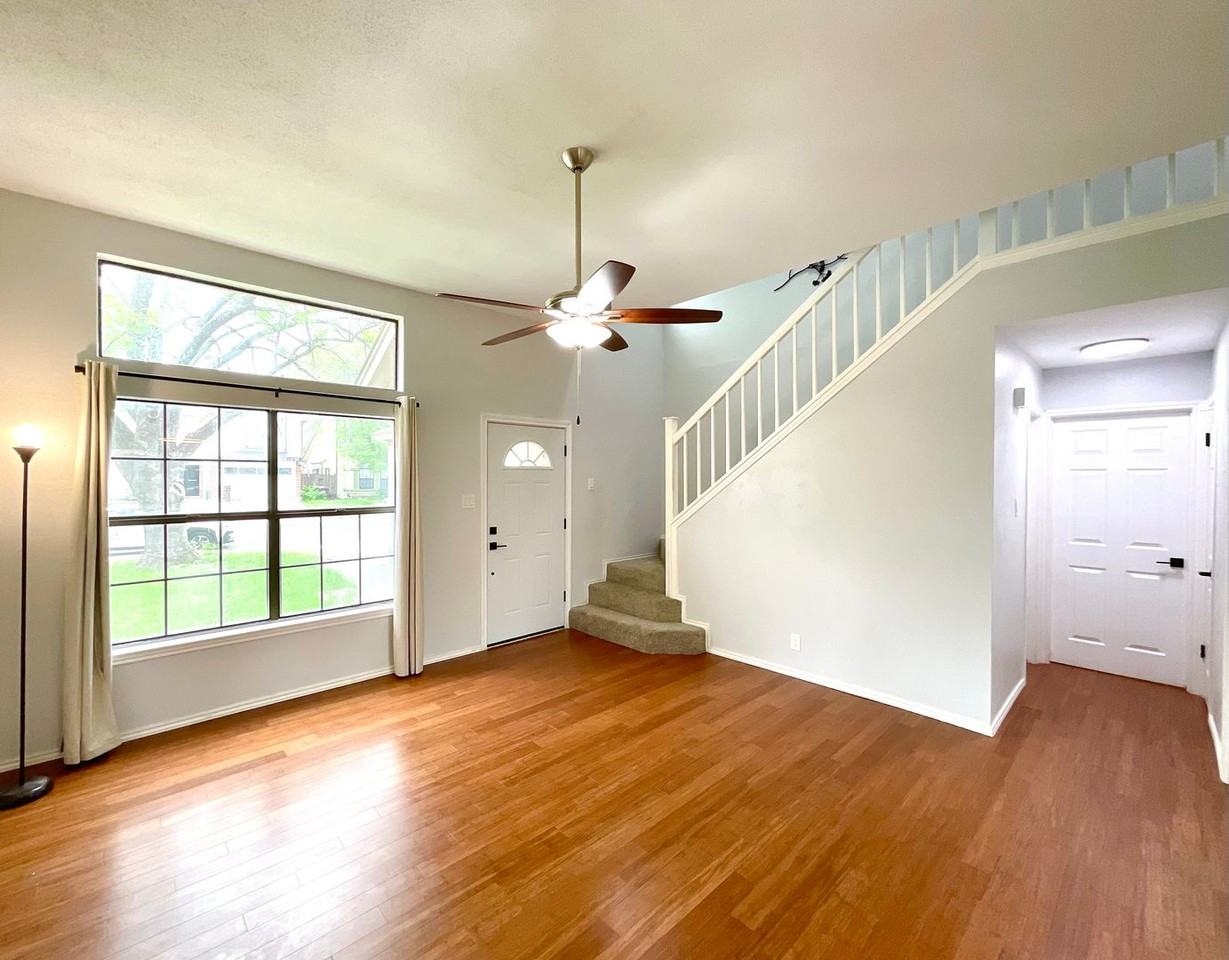 10215 Athens Fld - Photo 5 of 34