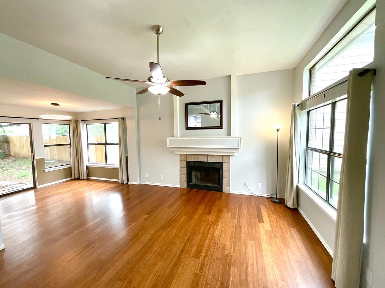 10215 Athens Fld - Photo 6 of 34