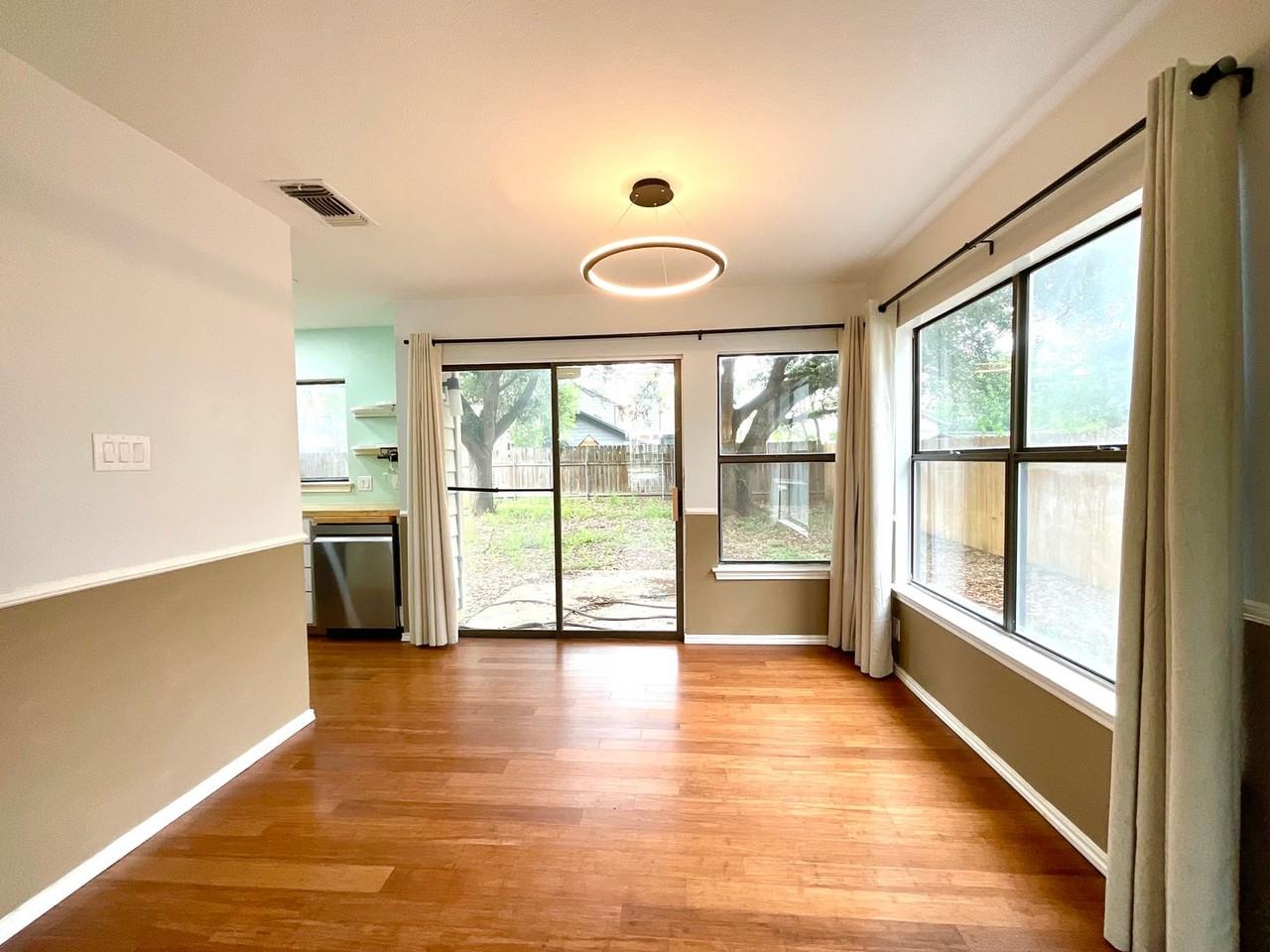 10215 Athens Fld - Photo 7 of 34